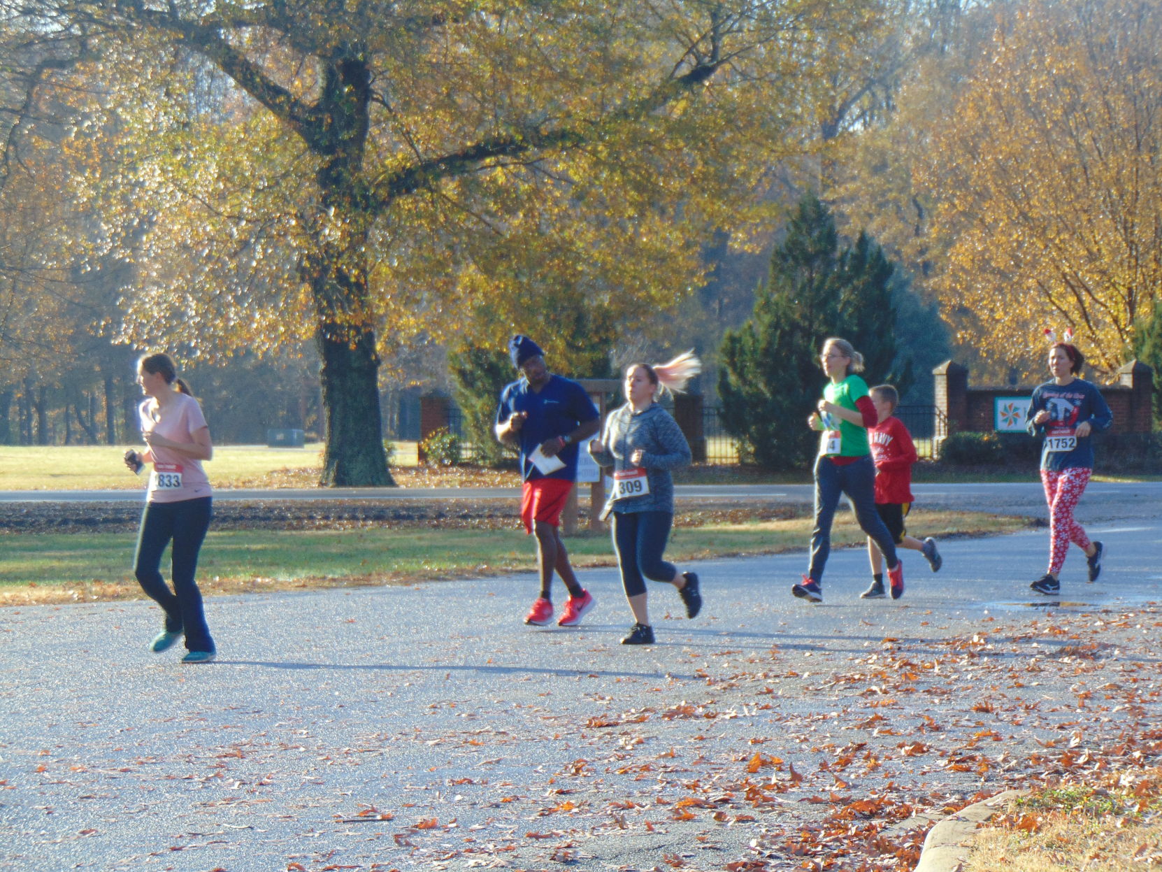 Jingle Run 5K (41).JPG
